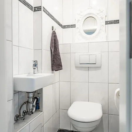 Meerdesign 4 Personen Heidelberg Mannheim *
